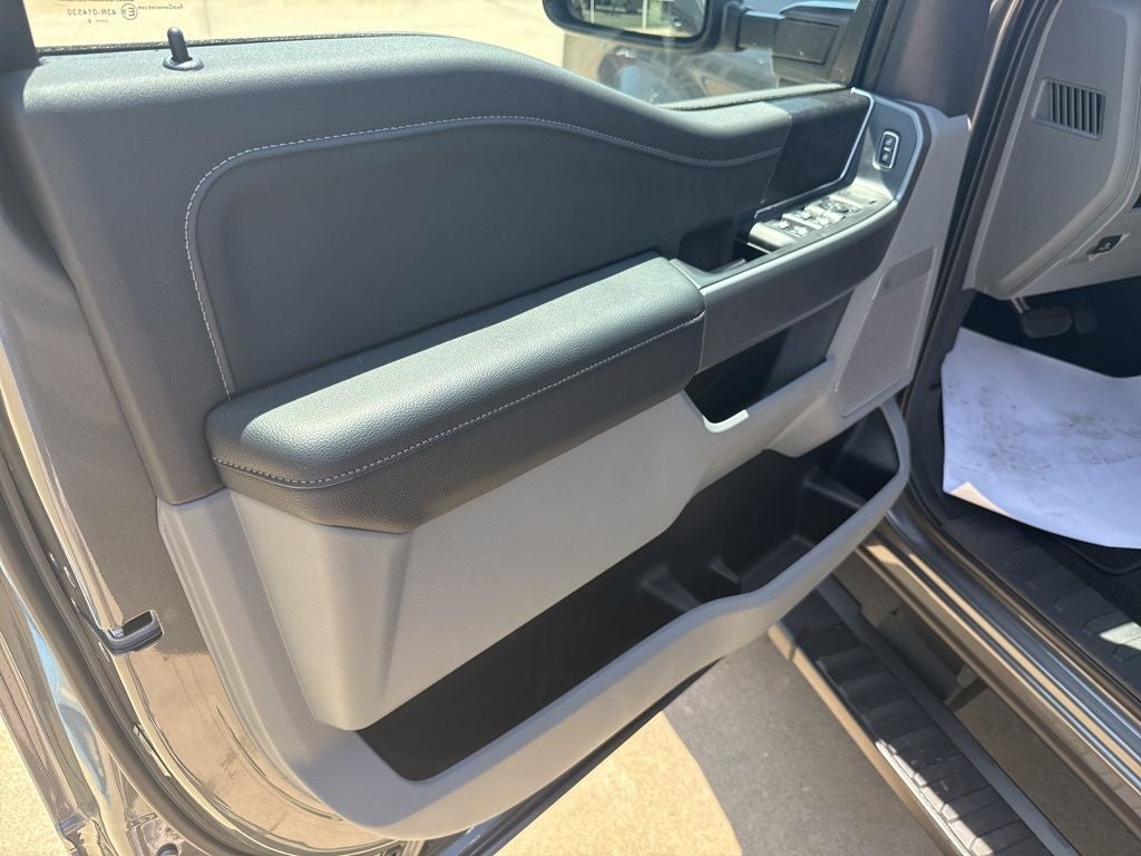 2026 Ford Super Duty F-350® XLT