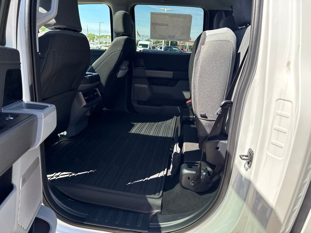 2026 Ford Super Duty F-350® XLT