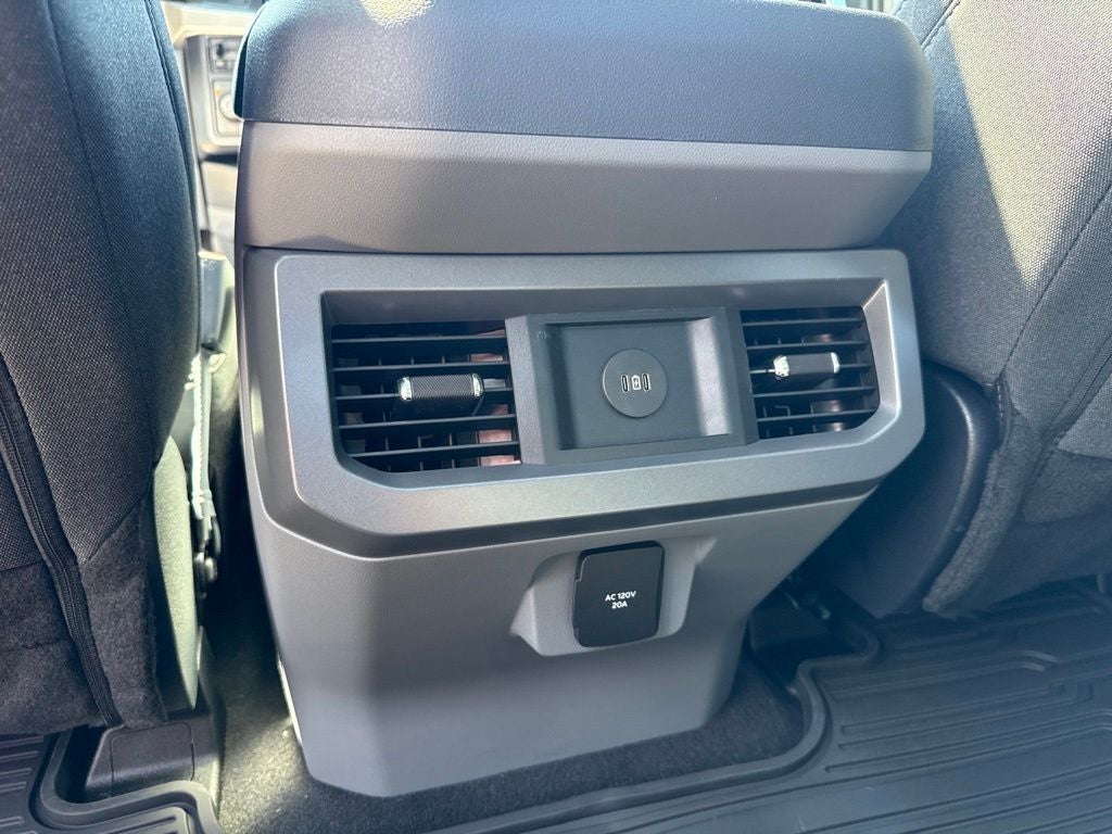 2026 Ford Super Duty F-350® XLT