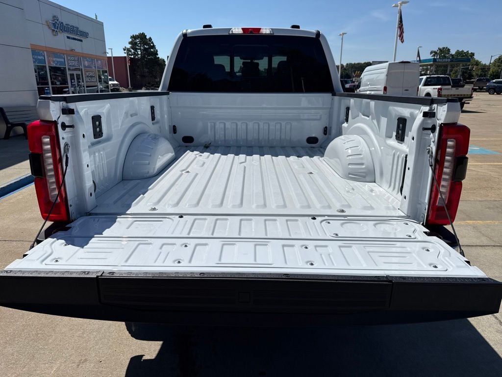 2026 Ford Super Duty F-350® XLT