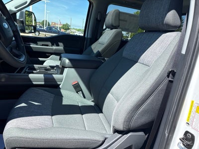 2026 Ford Super Duty F-350® XLT