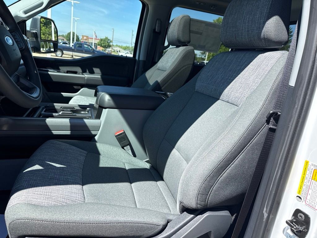 2026 Ford Super Duty F-350® XLT