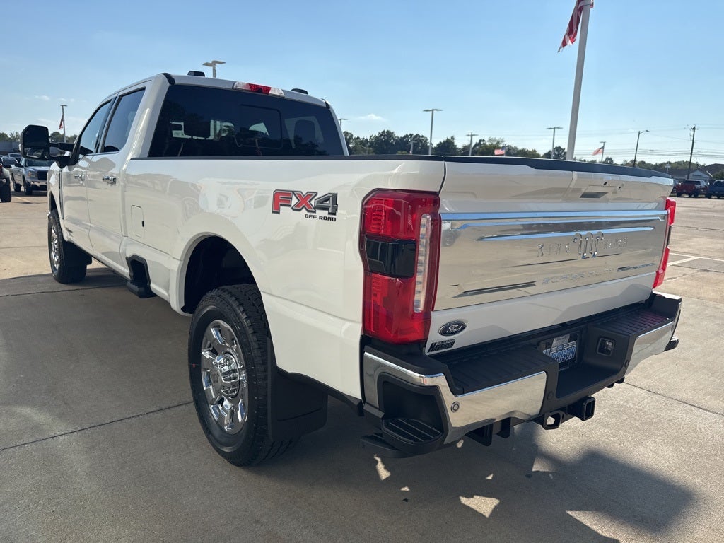 2026 Ford Super Duty F-350® King Ranch®