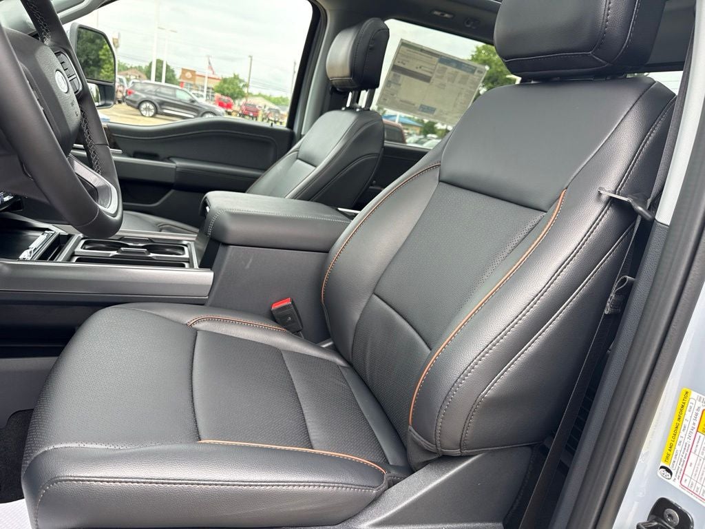 2026 Ford Super Duty F-350® Lariat®