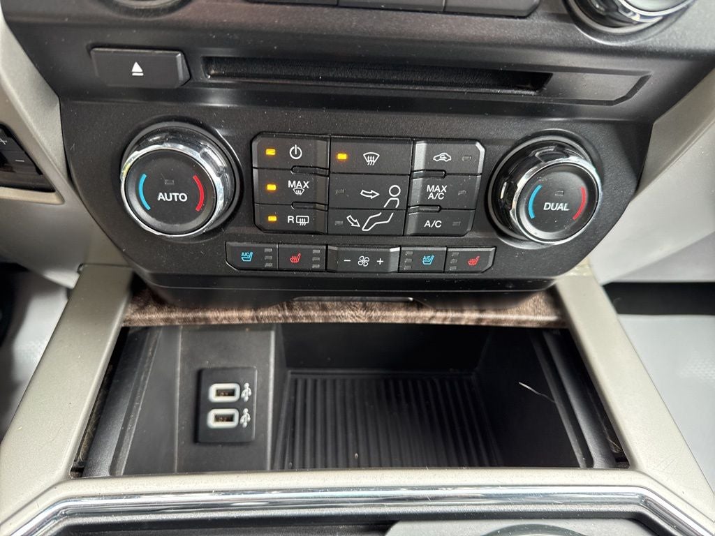 2018 Ford F-350SD Lariat DRW