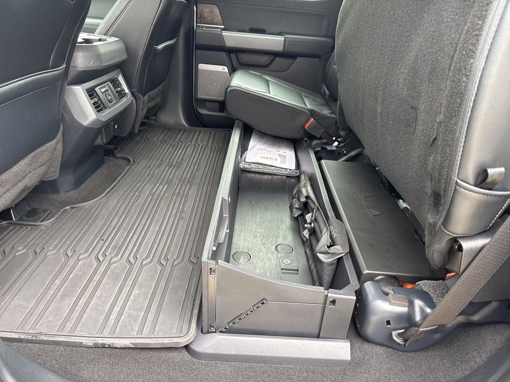 2024 Ford F-350SD Lariat DRW