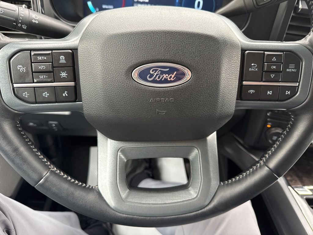 2024 Ford F-350SD Lariat DRW