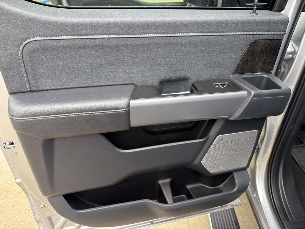 2024 Ford F-350SD Lariat DRW