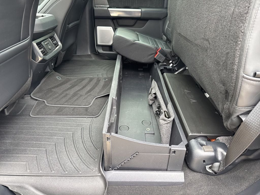 2025 Ford F-450SD Platinum DRW