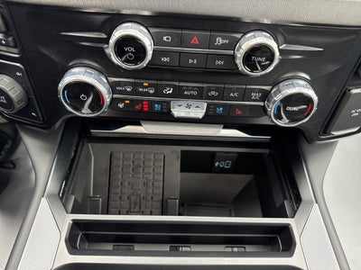 2025 Ford F-450SD Platinum DRW