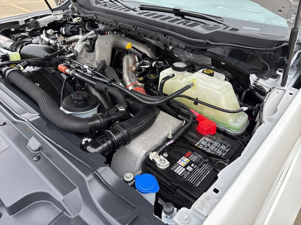 2025 Ford F-450SD Platinum DRW