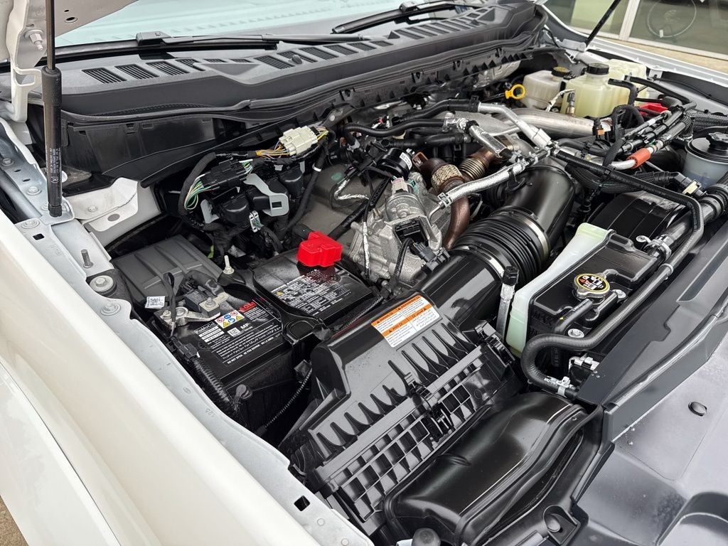 2025 Ford F-450SD Platinum DRW