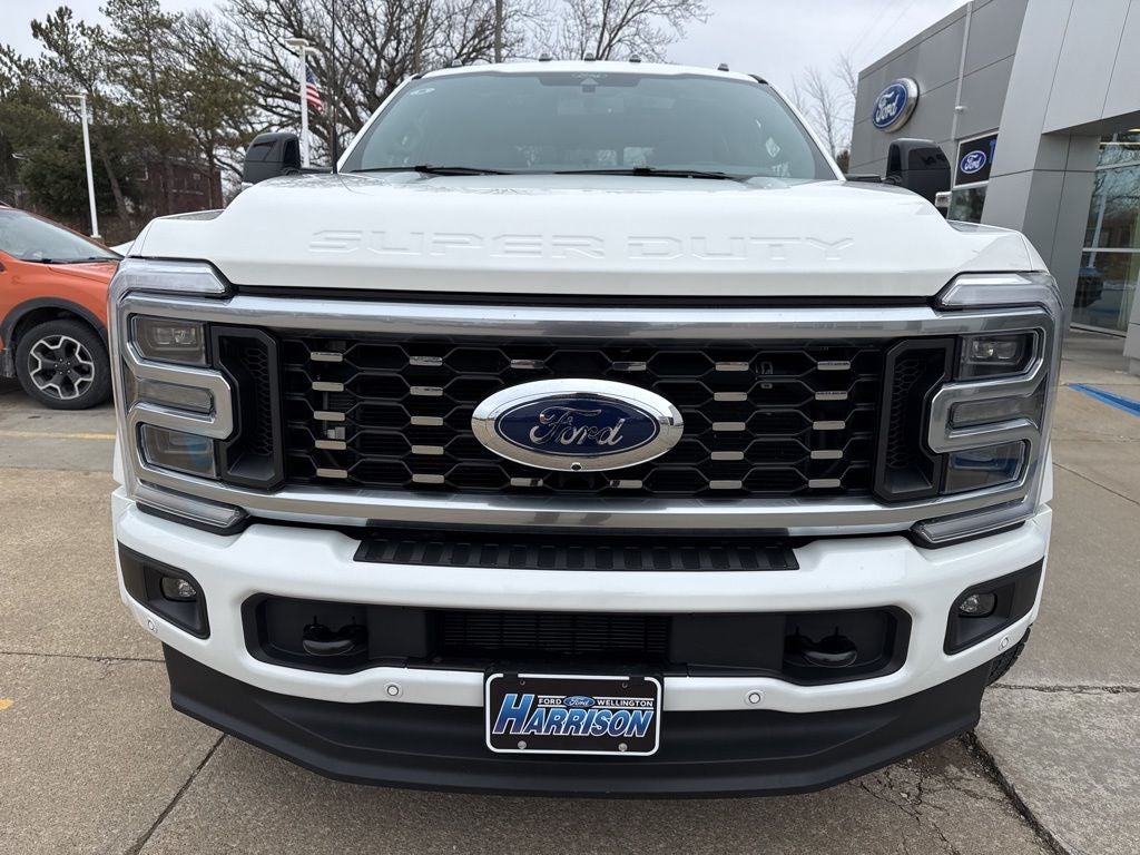2025 Ford F-450SD Platinum DRW