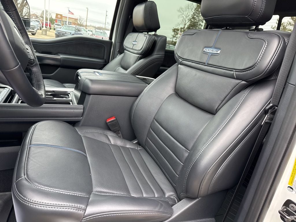 2025 Ford F-450SD Platinum DRW