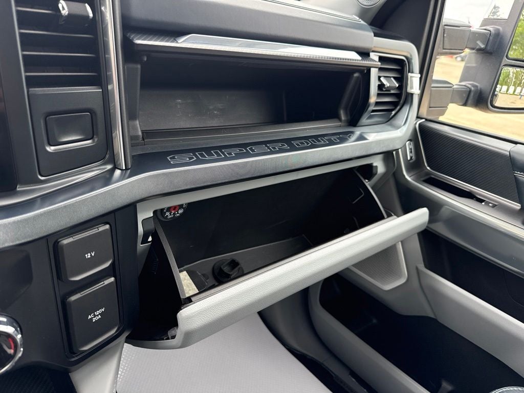 2024 Ford F-450SD Limited DRW