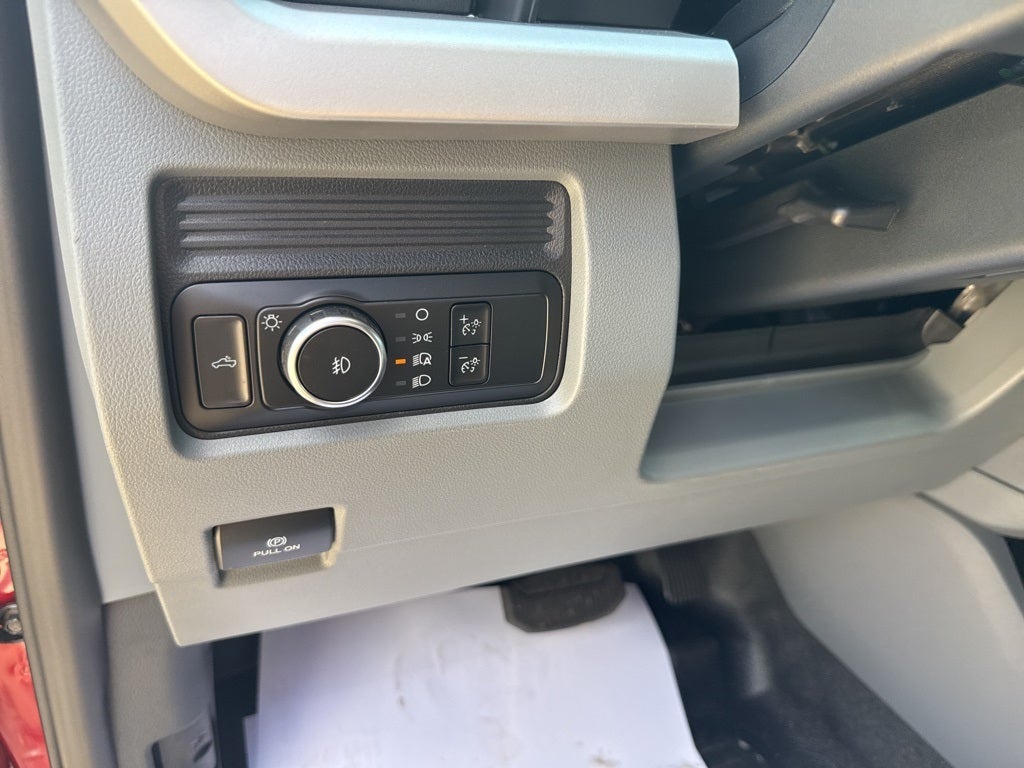 2026 Ford Super Duty F-350® XLT