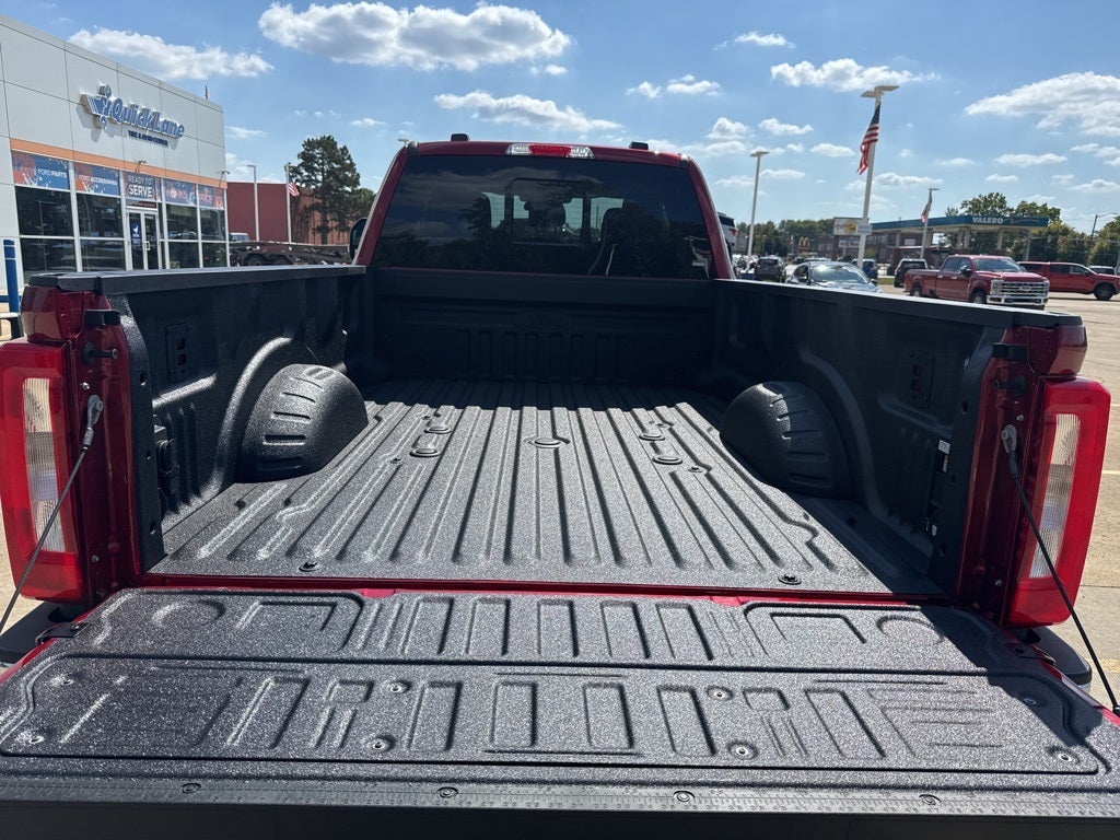 2026 Ford Super Duty F-350® XLT