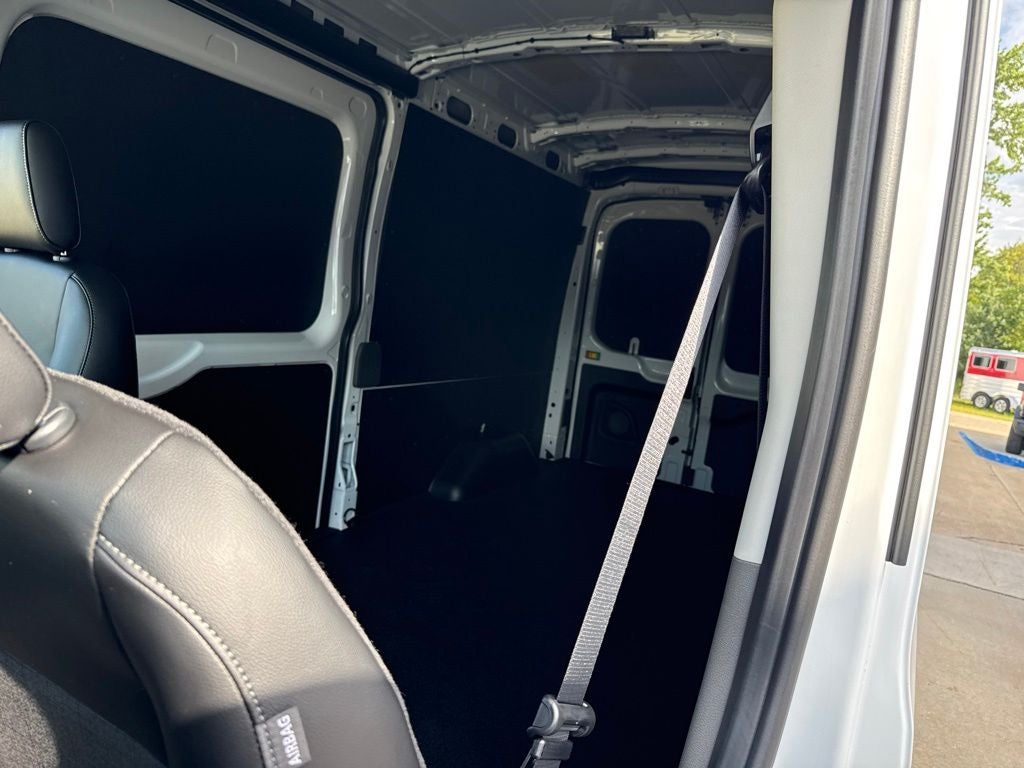 2027 Ford Transit Na MR CARGO AWD