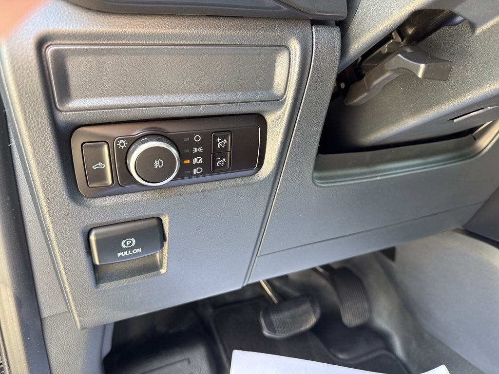 2023 Ford F-150 XL STX