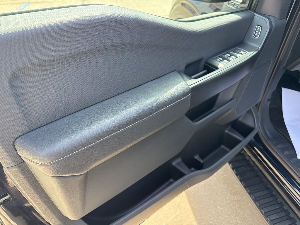 2023 Ford F-150 XL STX