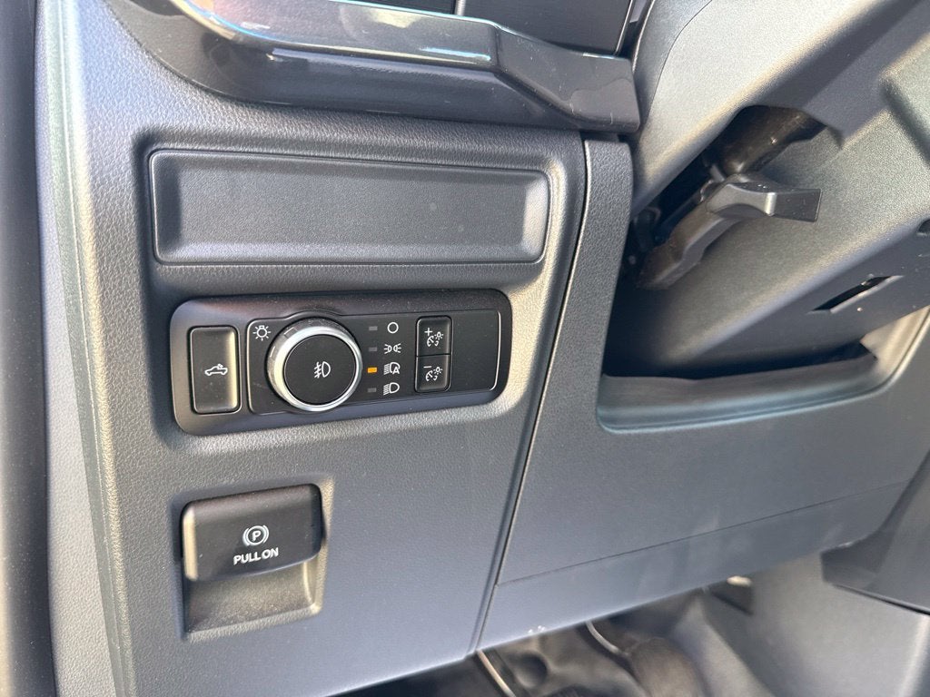 2023 Ford F-150 XL STX