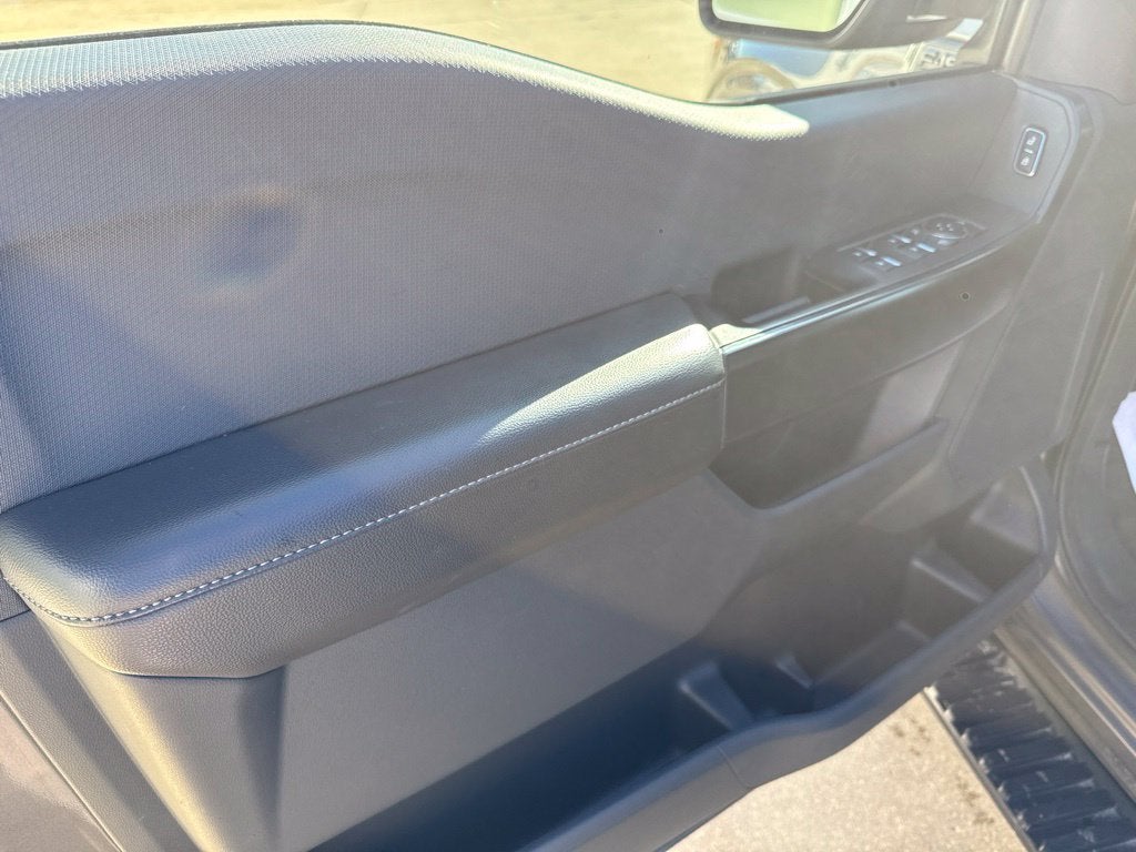 2023 Ford F-150 XL STX