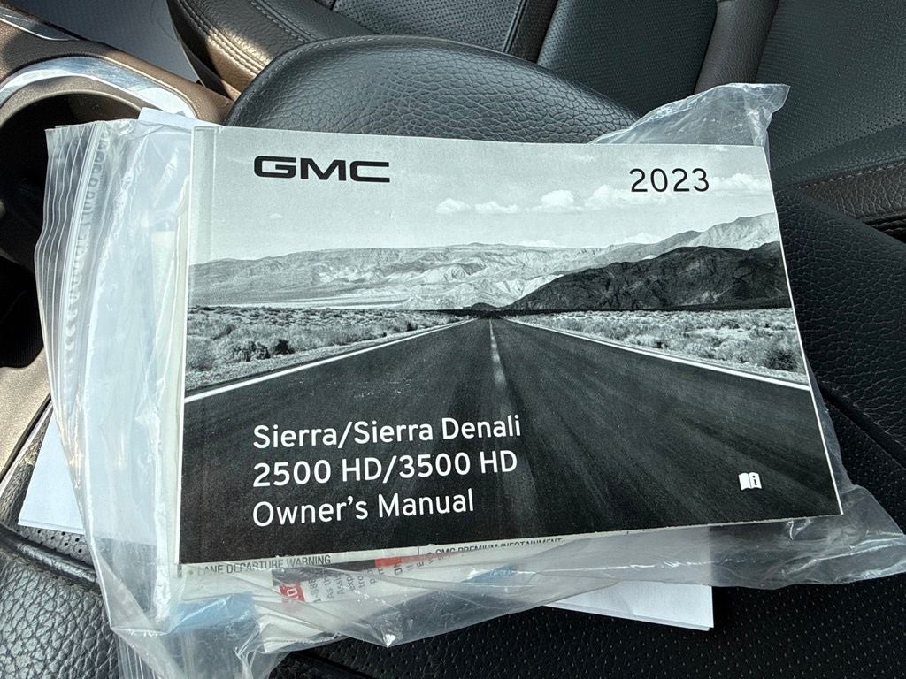 2023 GMC Sierra 2500HD Denali