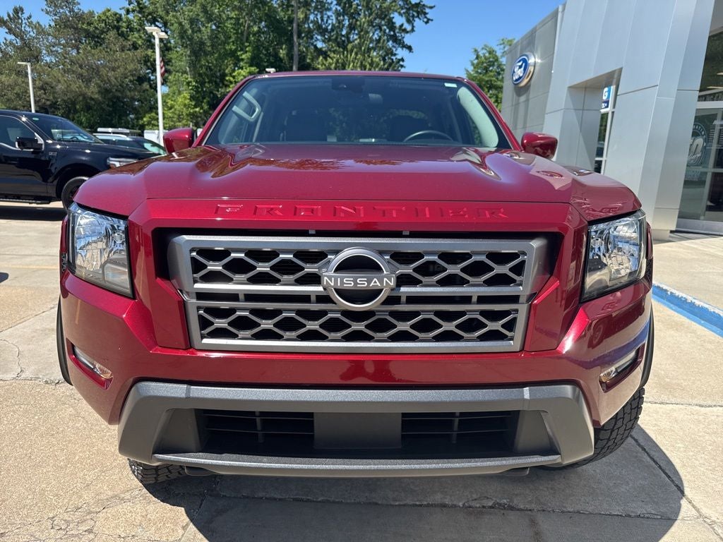 2022 Nissan Frontier SV