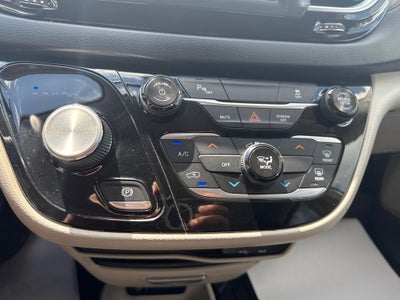 2018 Chrysler Pacifica L