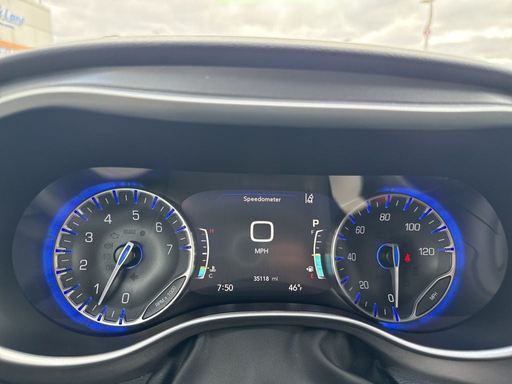 2024 Chrysler Pacifica Touring L