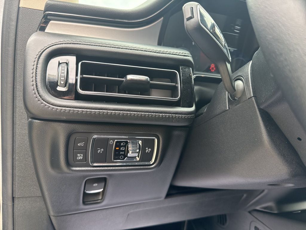 2022 Lincoln Nautilus Standard