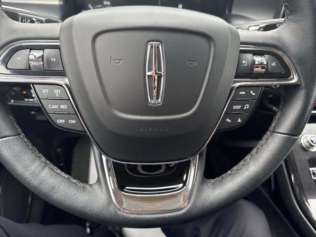 2022 Lincoln Nautilus Standard