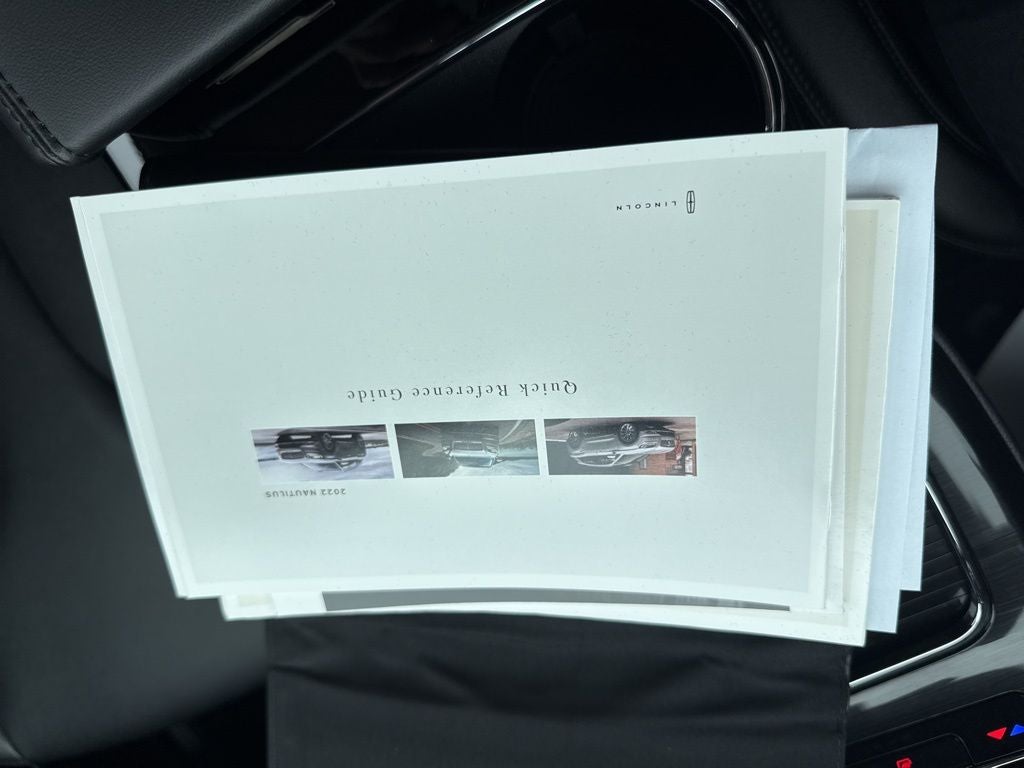 2022 Lincoln Nautilus Standard