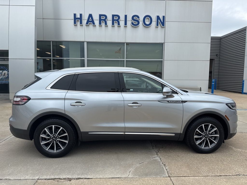 2022 Lincoln Nautilus Standard