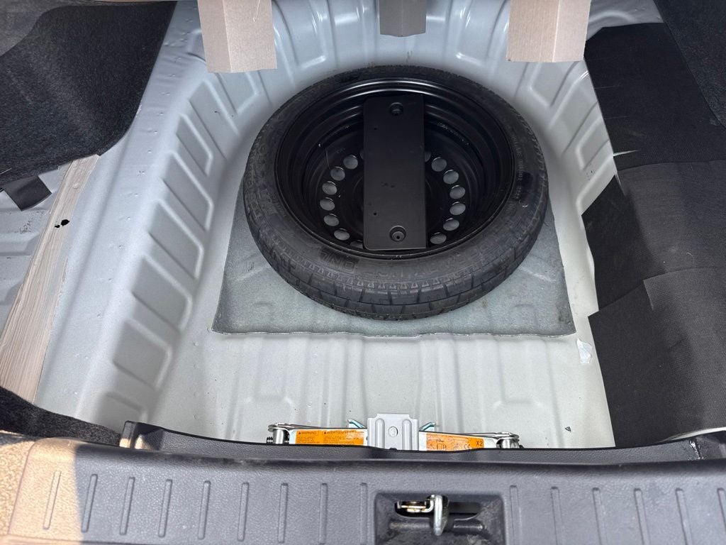2023 Nissan Versa 1.6 S