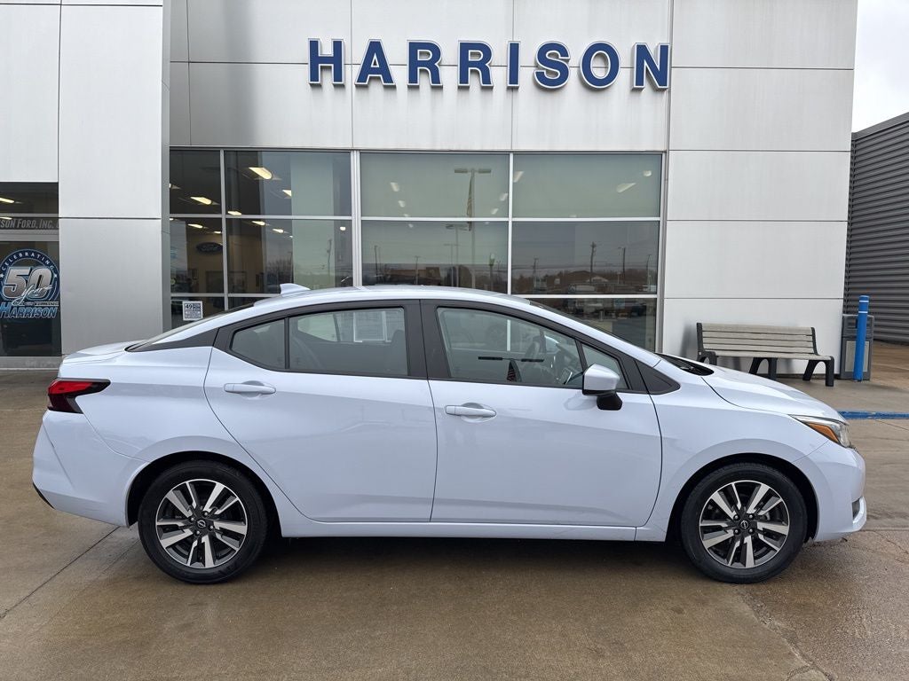 2025 Nissan Versa 1.6 SV