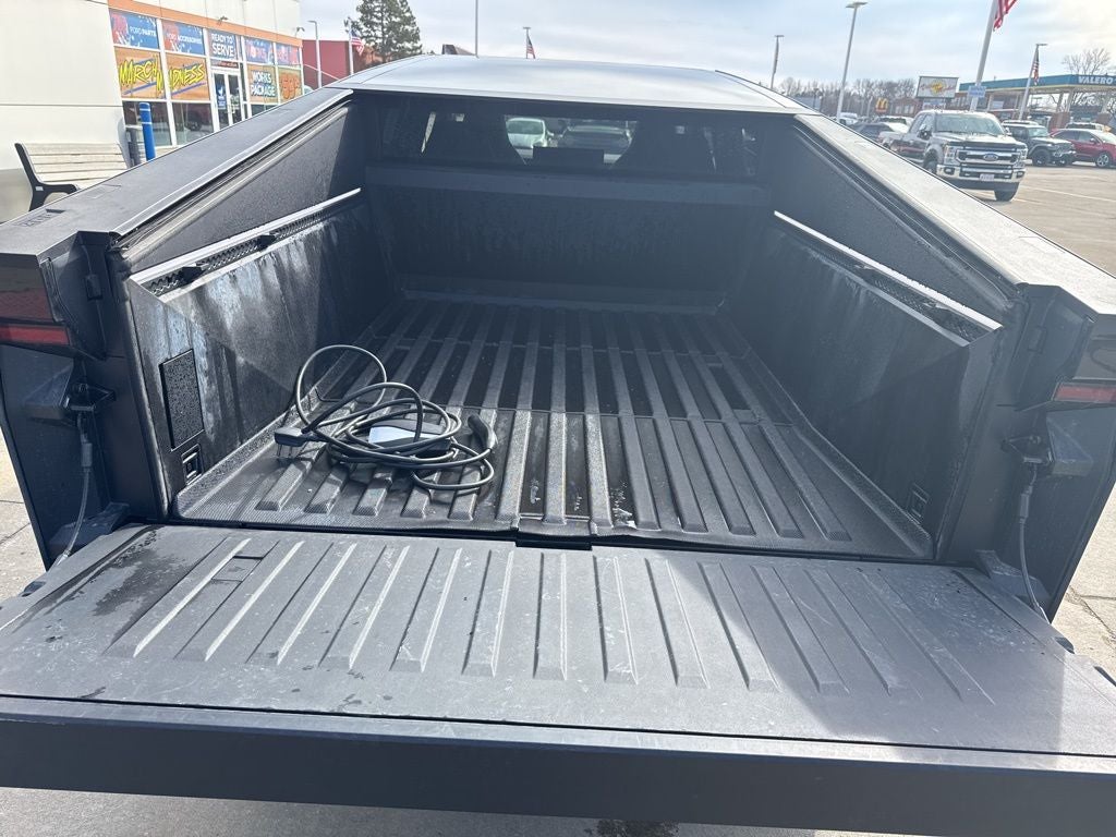 2025 Tesla Cybertruck Base