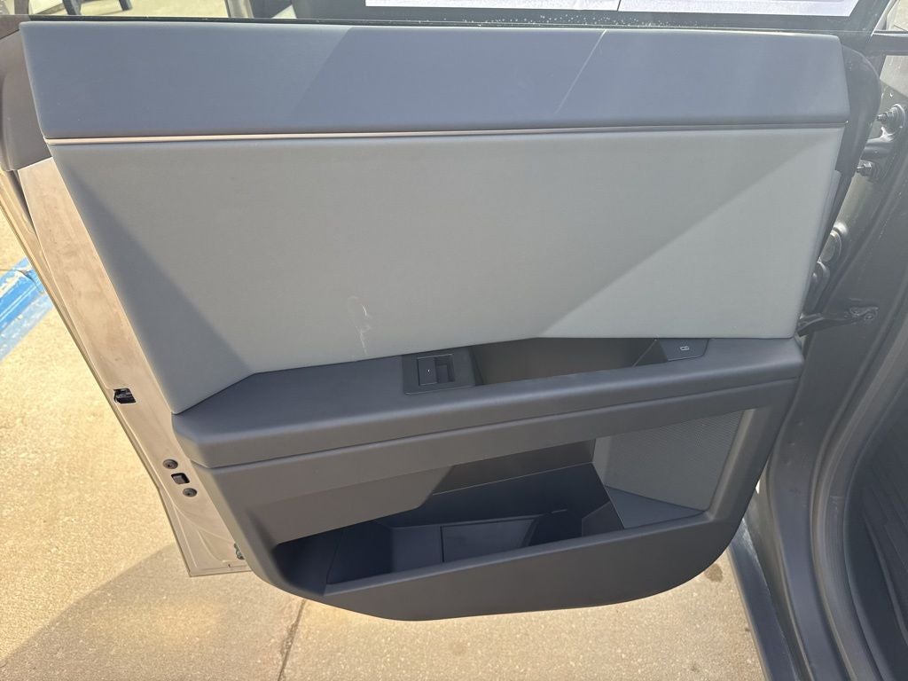 2025 Tesla Cybertruck Base