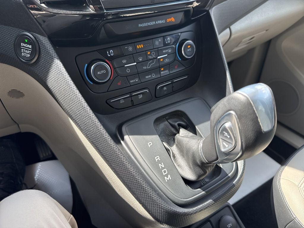 2022 Ford Transit Connect Titanium