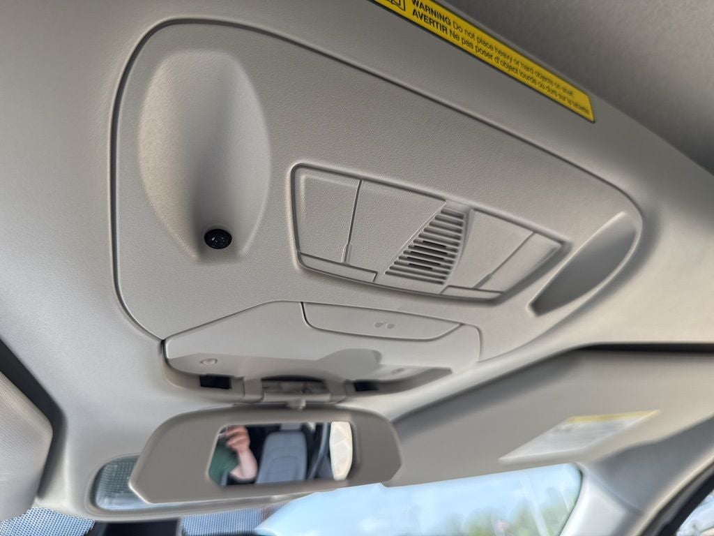 2022 Ford Transit Connect Titanium