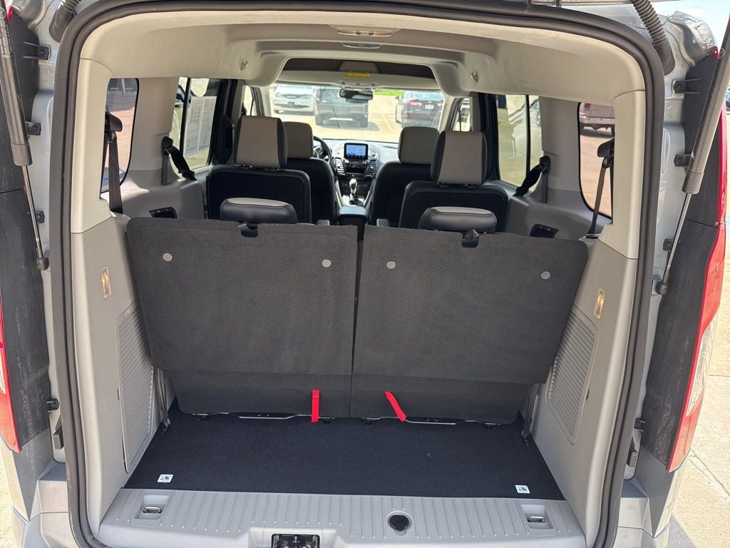 2022 Ford Transit Connect Titanium