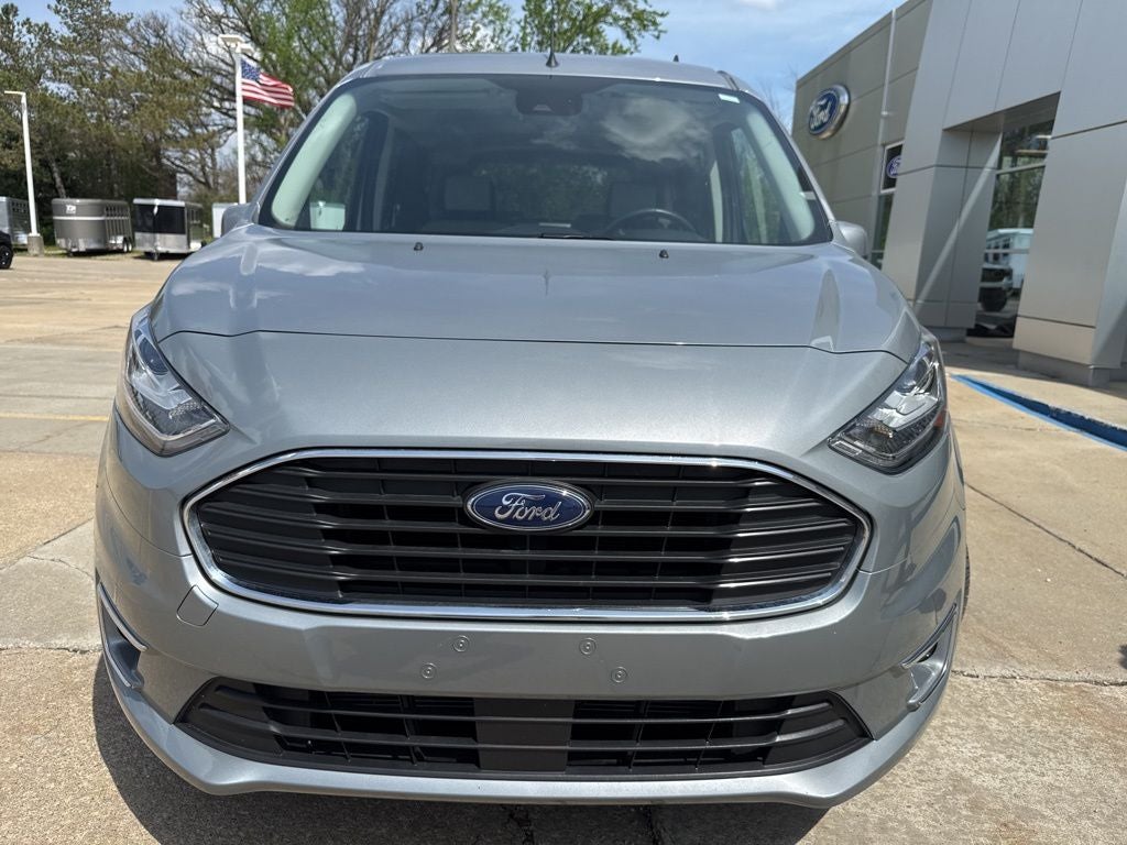 2022 Ford Transit Connect Titanium